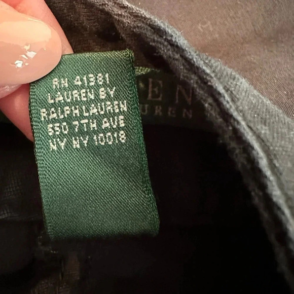 Lauren Ralph Lauren | Black Vintage Pencil Skirt Size 6 Attached Belt & Buckle - Picture 5 of 6